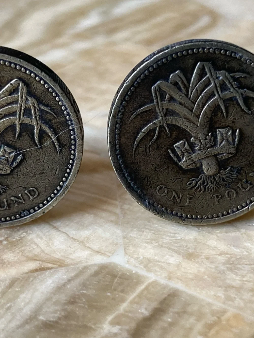 Aged Welsh Leek £1 Coin Cufflinks – Genuine British One Pound Coins – Handmade